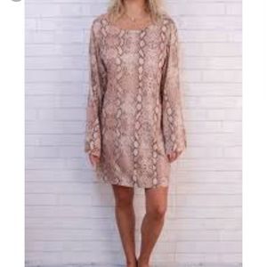 Acacia Tortolla Dress, Python. NWT. SIZE: L